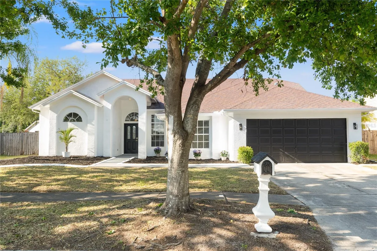 Sarasota/St. Petersburg Real Estate | View 1608 LEDGESTONE DRIVE | 4 Beds, 2 Baths