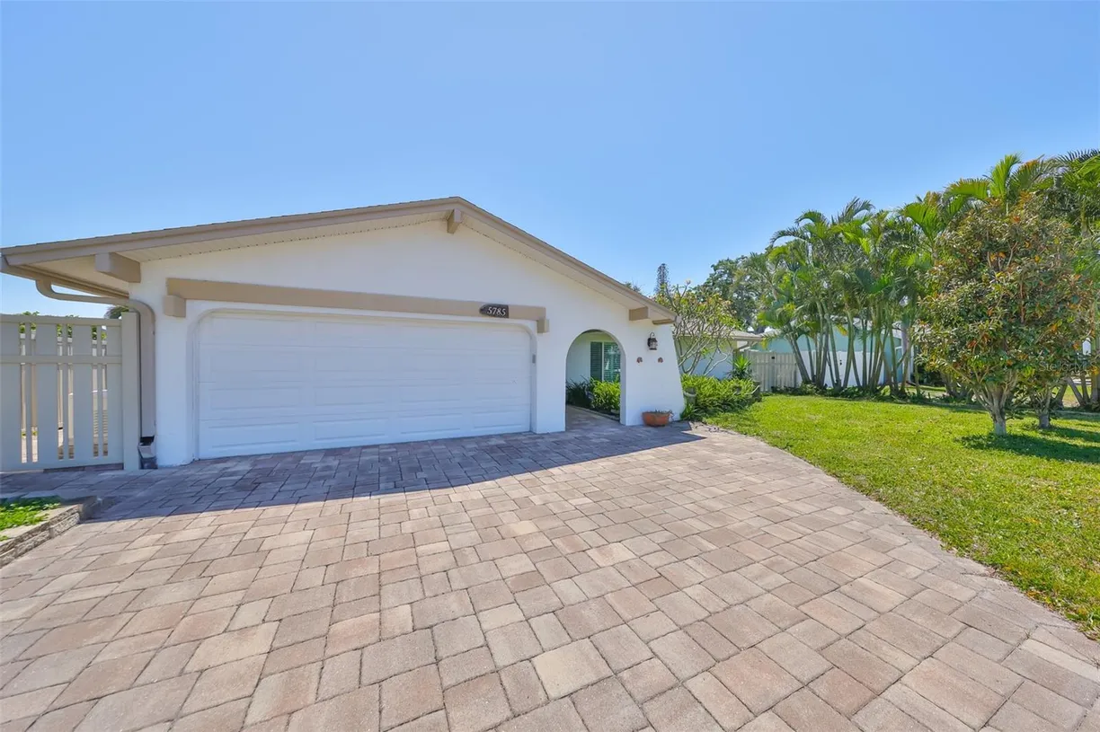 Sarasota/St. Petersburg Real Estate | View 5785 BAY PINES LAKES BOULEVARD | Listing