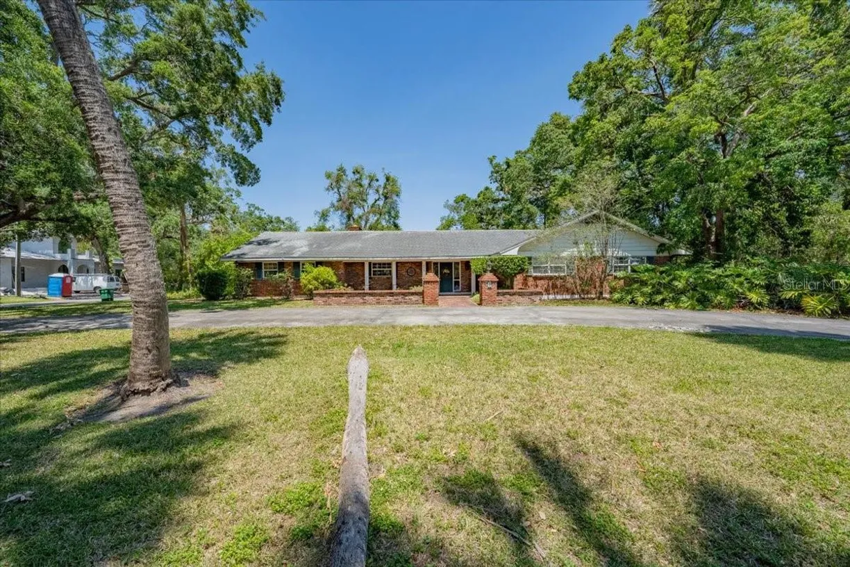 Sarasota/St. Petersburg Real Estate | View 4315 W AZEELE STREET | 3 Beds, 2 Baths