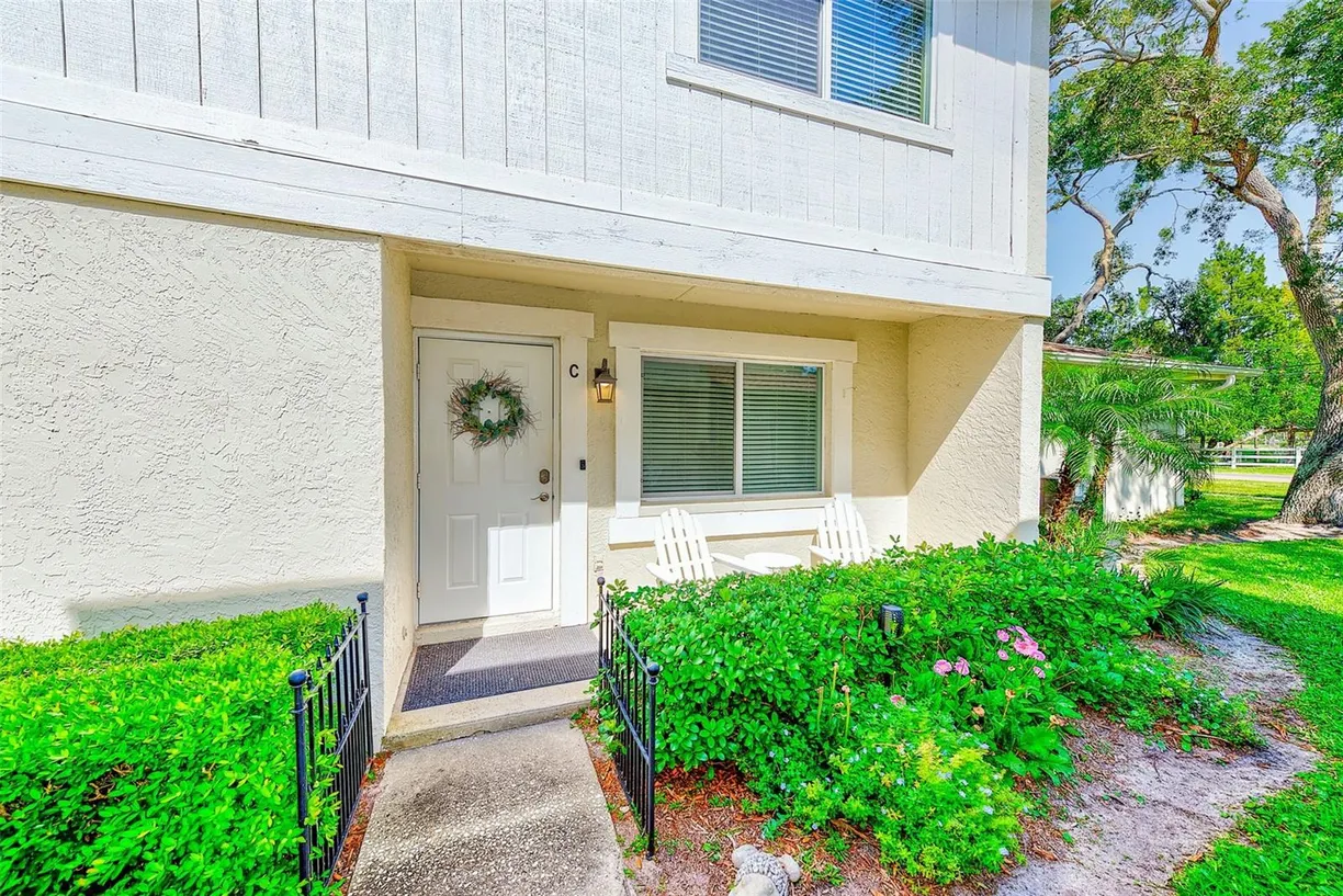 Sarasota/St. Petersburg Real Estate | View 2933 BOUGH AVENUE, C | 2 Beds, 1 Bath