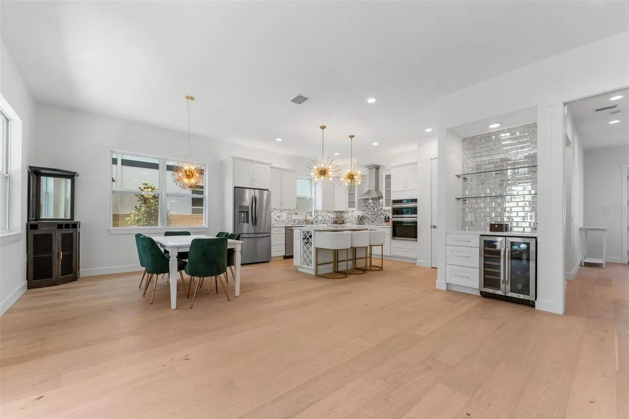 Sarasota/St. Petersburg Real Estate | View 3310 W WYOMING AVENUE | Listing