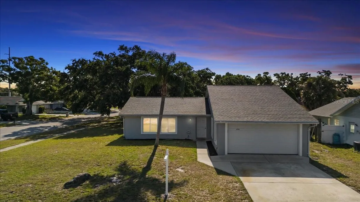 Sarasota/St. Petersburg Real Estate | View 1985 HASTINGS DRIVE | Listing