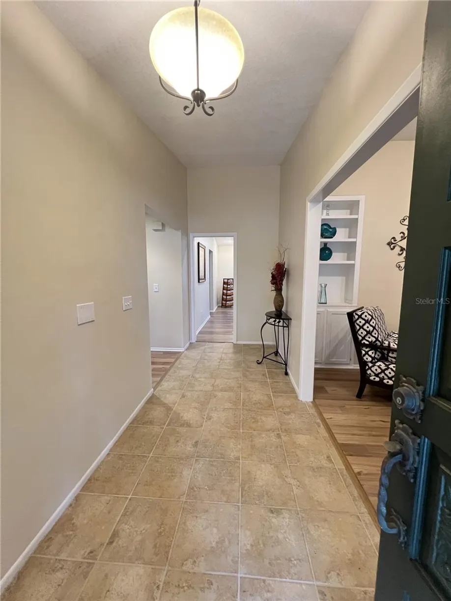 Sarasota/St. Petersburg Real Estate | View 3907 APPLEGATE CIRCLE | Listing