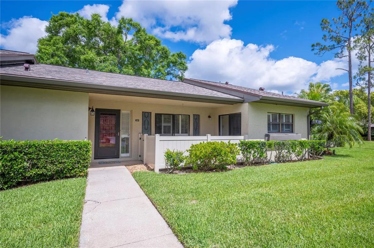 Sarasota/St. Petersburg Real Estate | View 150 JAMES COURT | 2 Beds, 2 Baths