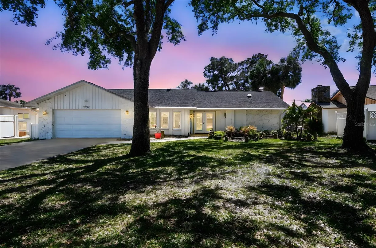 Sarasota/St. Petersburg Real Estate | View 4368 MARINE PARKWAY | 3 Beds, 2 Baths