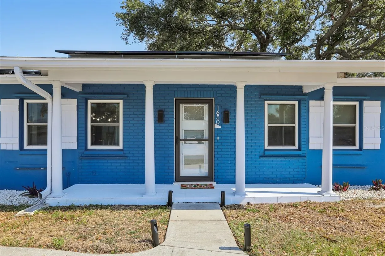Sarasota/St. Petersburg Real Estate | View 1650 ELIZABETH LANE | Listing