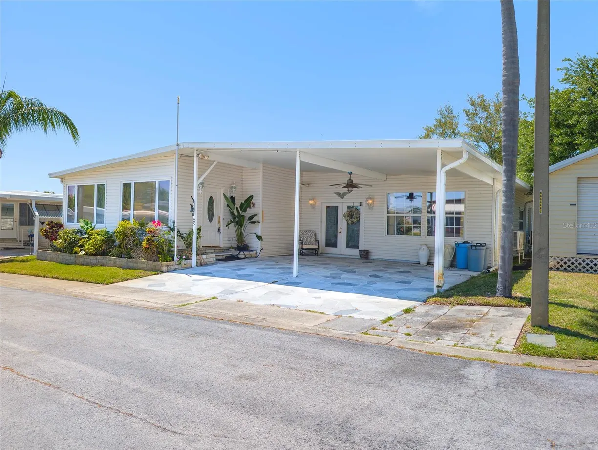 Sarasota/St. Petersburg Real Estate | View 25 MOUNTAIN LAUREL | Listing