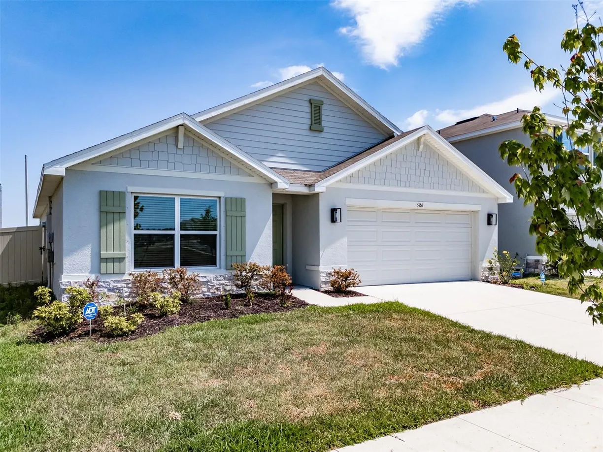 Sarasota/St. Petersburg Real Estate | View 5166 PLUMERIA DRIVE | 4 Beds, 2 Baths