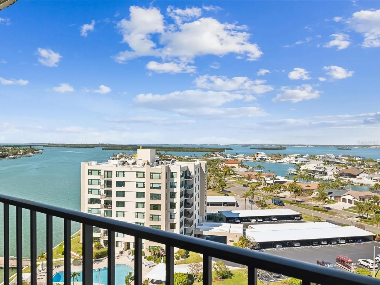 Sarasota/St. Petersburg Real Estate | View 736 ISLAND WAY, 1101 | 1 Bed, 2 Baths