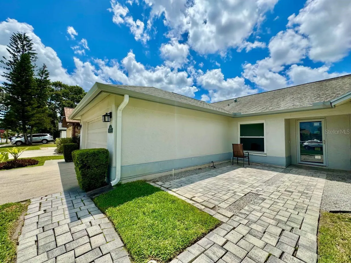 Sarasota/St. Petersburg Real Estate | View 3944 102ND PLACE | Listing
