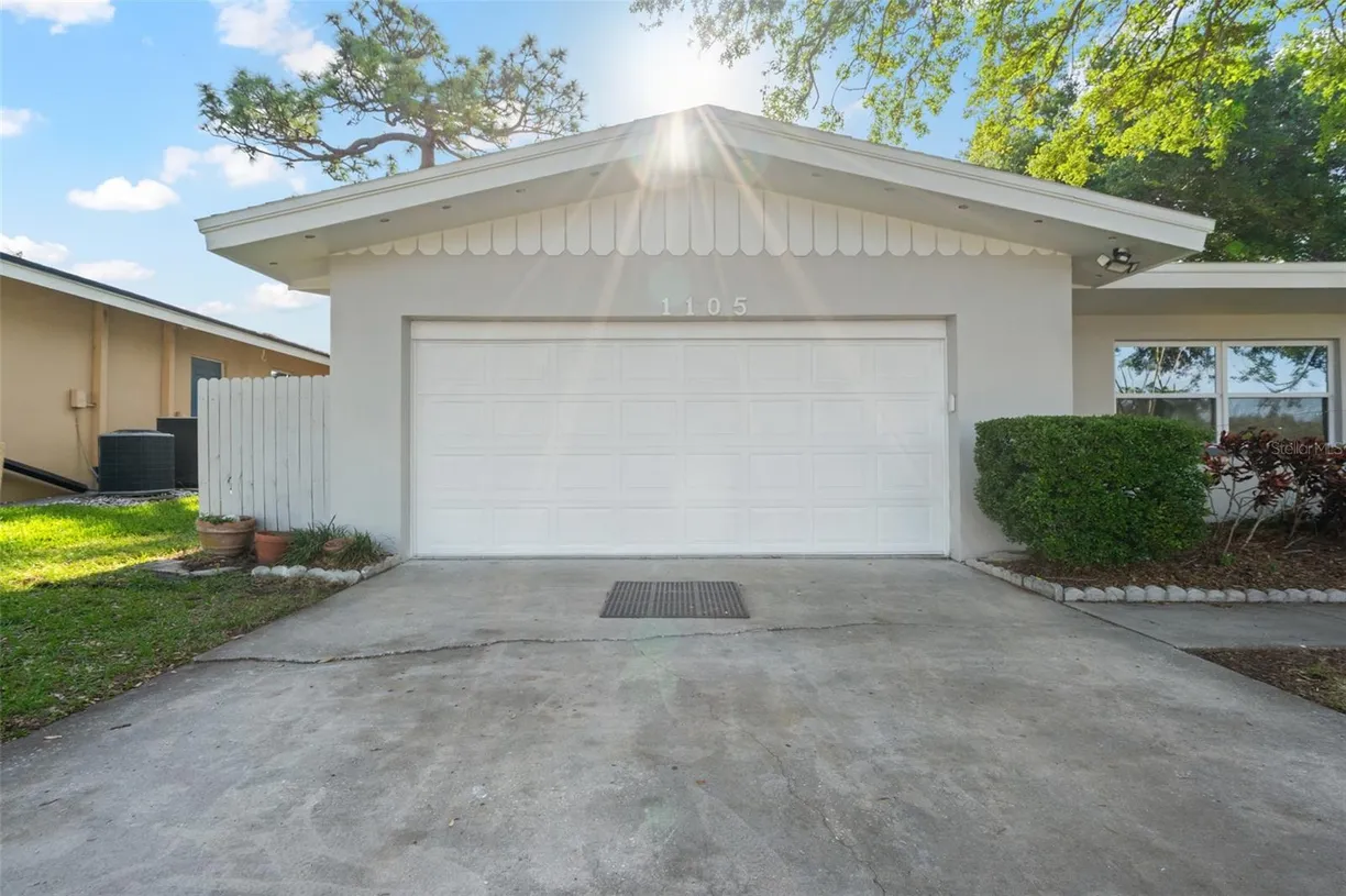 Sarasota/St. Petersburg Real Estate | View 1105 OAKVIEW AVENUE | Listing