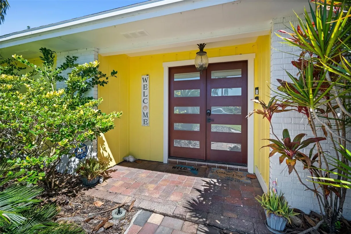 Sarasota/St. Petersburg Real Estate | View 2142 IBIS | Listing