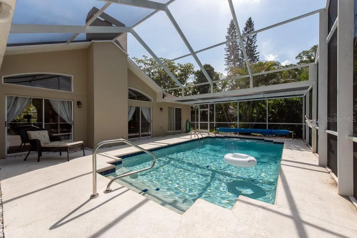 Sarasota/St. Petersburg Real Estate | View 1551 MCAULIFFE LANE | Listing