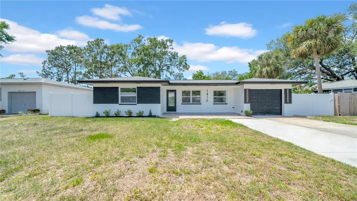Sarasota/St. Petersburg Real Estate | View 1416 MURRAY AVENUE | Listing