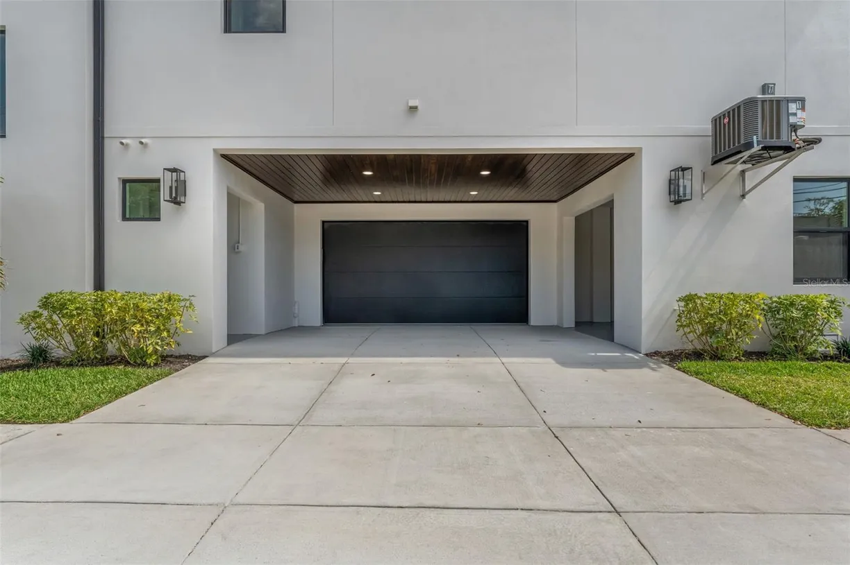 Sarasota/St. Petersburg Real Estate | View 500 E DAVIS BOULEVARD | Listing