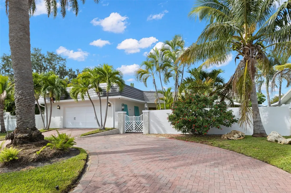 422 3RD AVENUE N, TIERRA VERDE, FL 33715 Property for sale