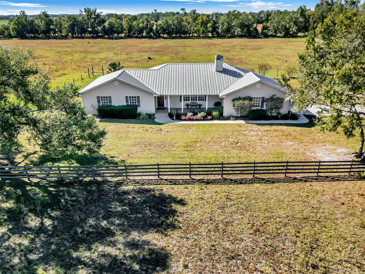 15907 CARLTON LAKE ROAD, WIMAUMA, FL 33598 Property for sale