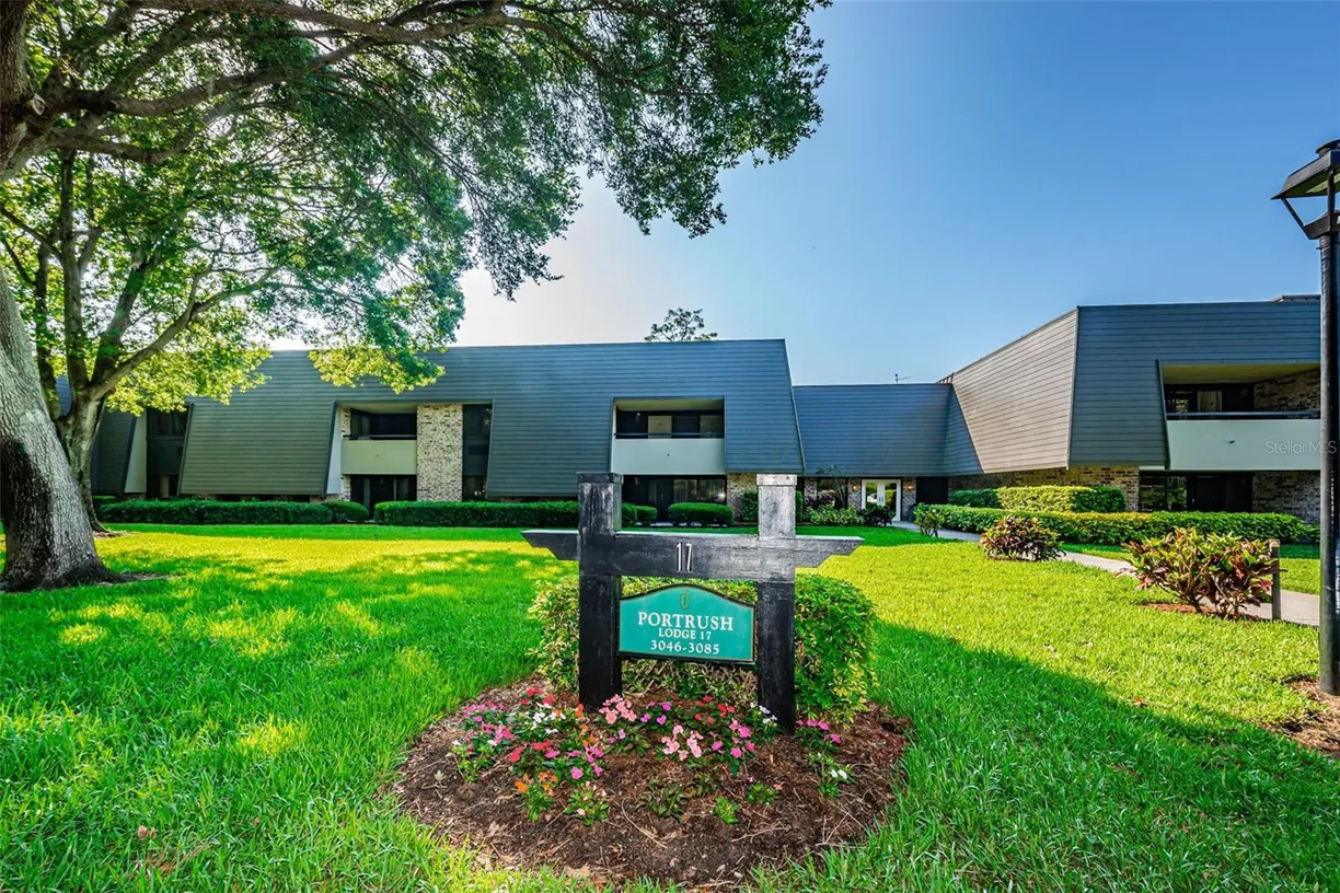 Sarasota/St. Petersburg Real Estate | View 36750 US HIGHWAY 19, 17-102 | 2 Beds, 2 Baths