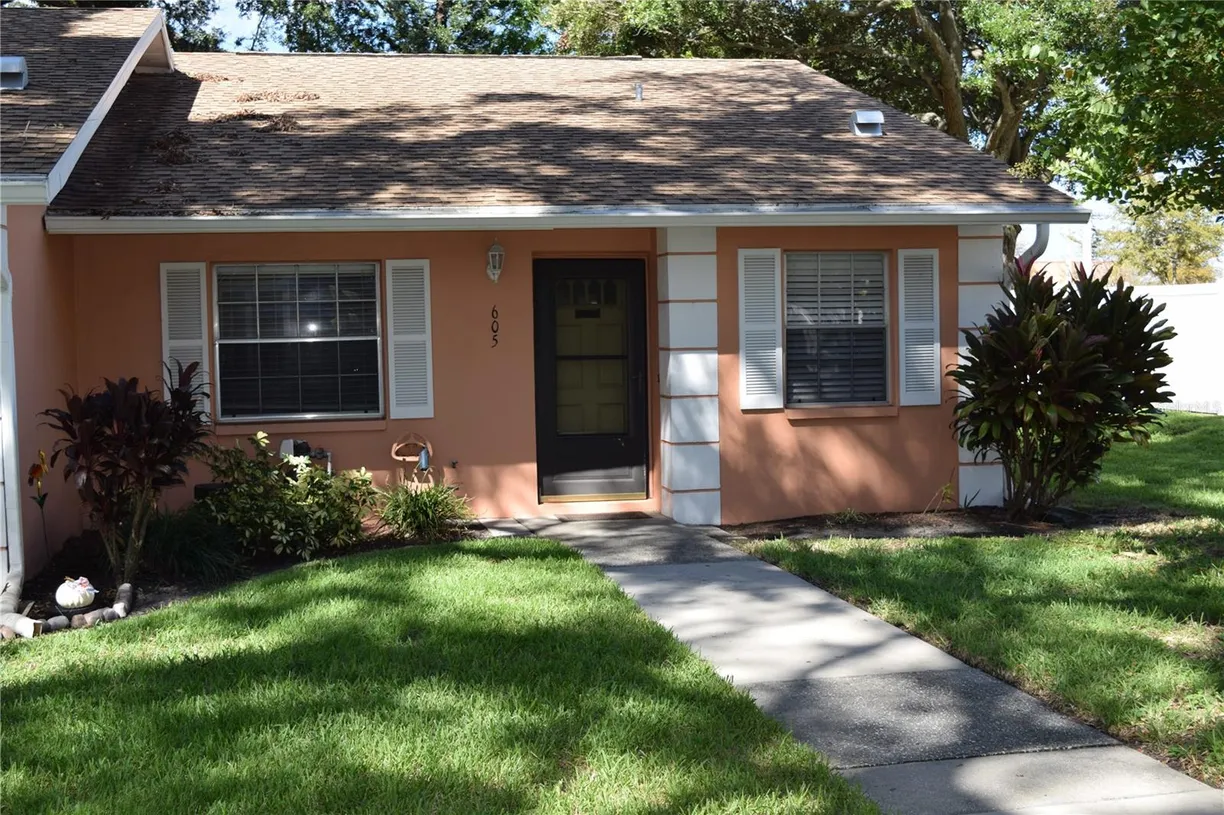 Sarasota/St. Petersburg Real Estate | View 2250 DRUID ROAD, 605 | Listing