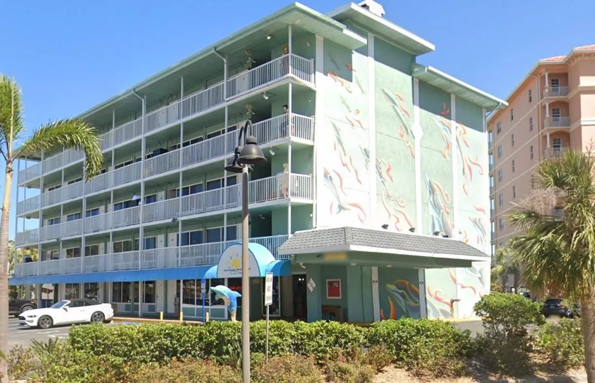 Sarasota/St. Petersburg Real Estate | View 504 S GULFVIEW BOULEVARD