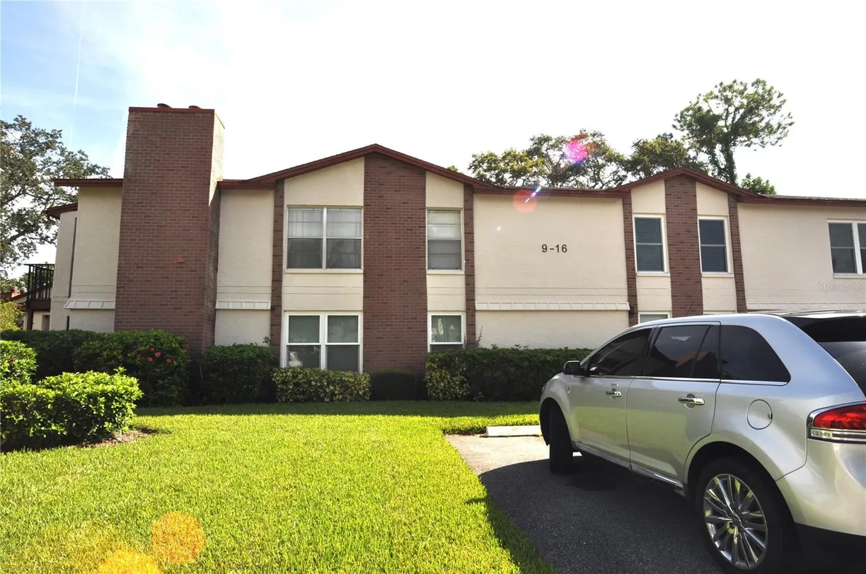 Sarasota/St. Petersburg Real Estate | View 3455 COUNTRYSIDE BOULEVARD, 15 | Listing