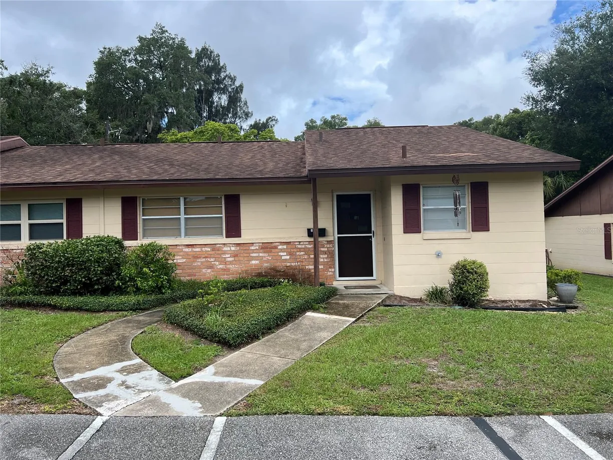 Central Florida Real Estate | View  | 2 Beds, 2 Baths