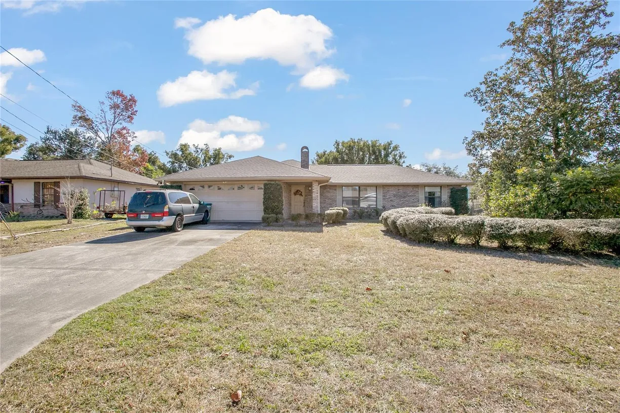 Central Florida Real Estate | View 783 S ATMORE CIRCLE | 3 Beds, 3 Baths