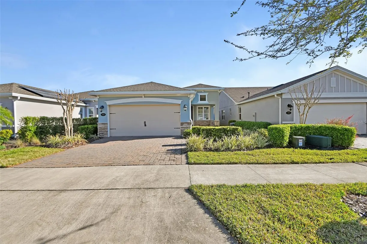 Central Florida Real Estate | View 1079 LINCOLNSHIRE DRIVE | 2 Beds, 2 Baths