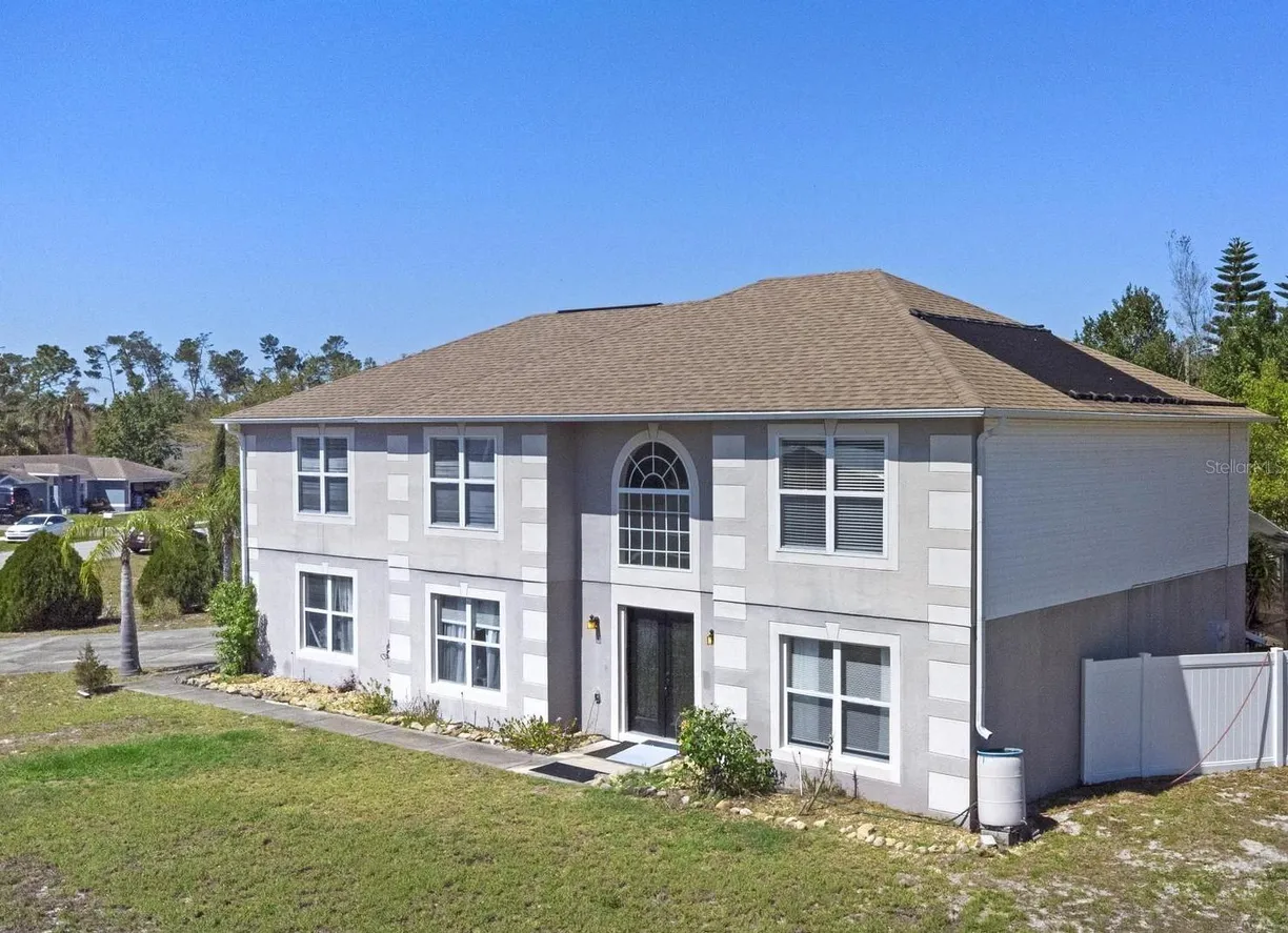 Central Florida Real Estate | View 707 LEEWARD DRIVE | Listing