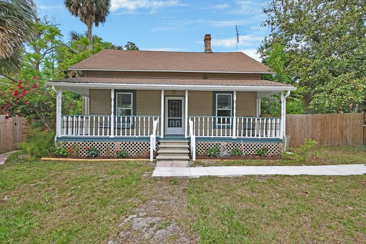 Central Florida Real Estate | View 310 MAIN STREET | 3 Beds, 2 Baths