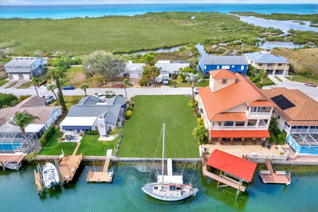 Sarasota/St. Petersburg Real Estate | View SOUTHWIND DRIVE