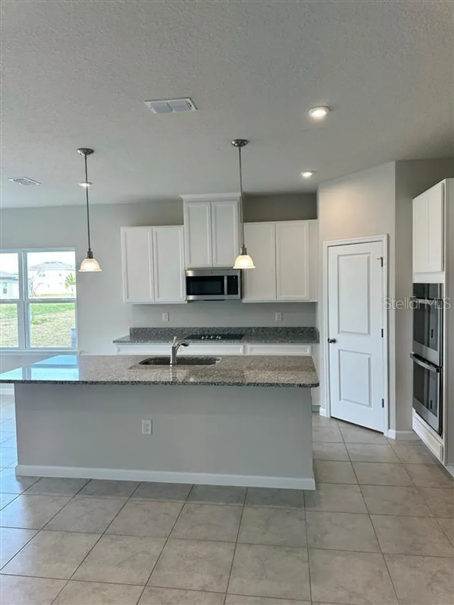 Central Florida Real Estate | View 380 CROSSINGS AVENUE | Listing