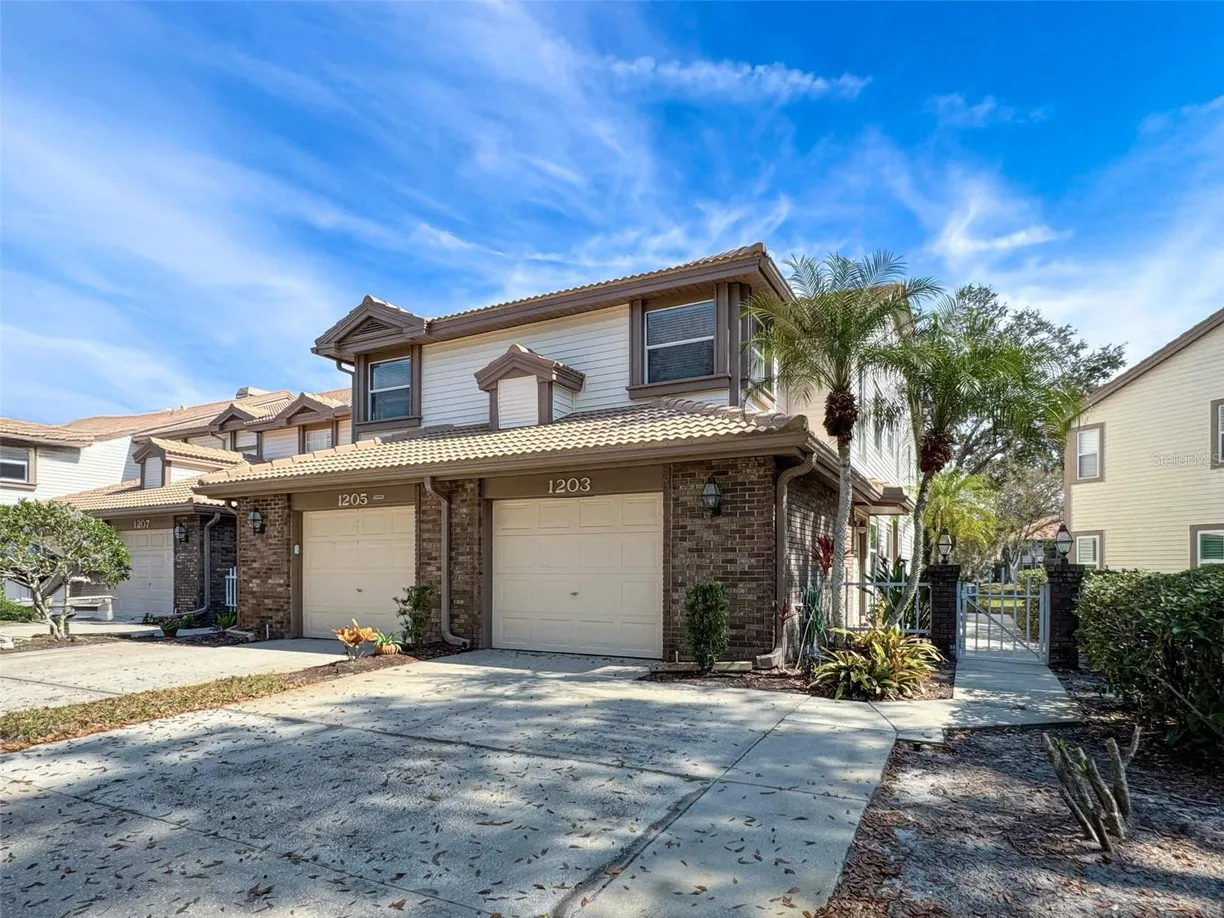 Sarasota/St. Petersburg Real Estate | View 1203 CLAYS TRAIL, 406 | 2 Beds, 2 Baths
