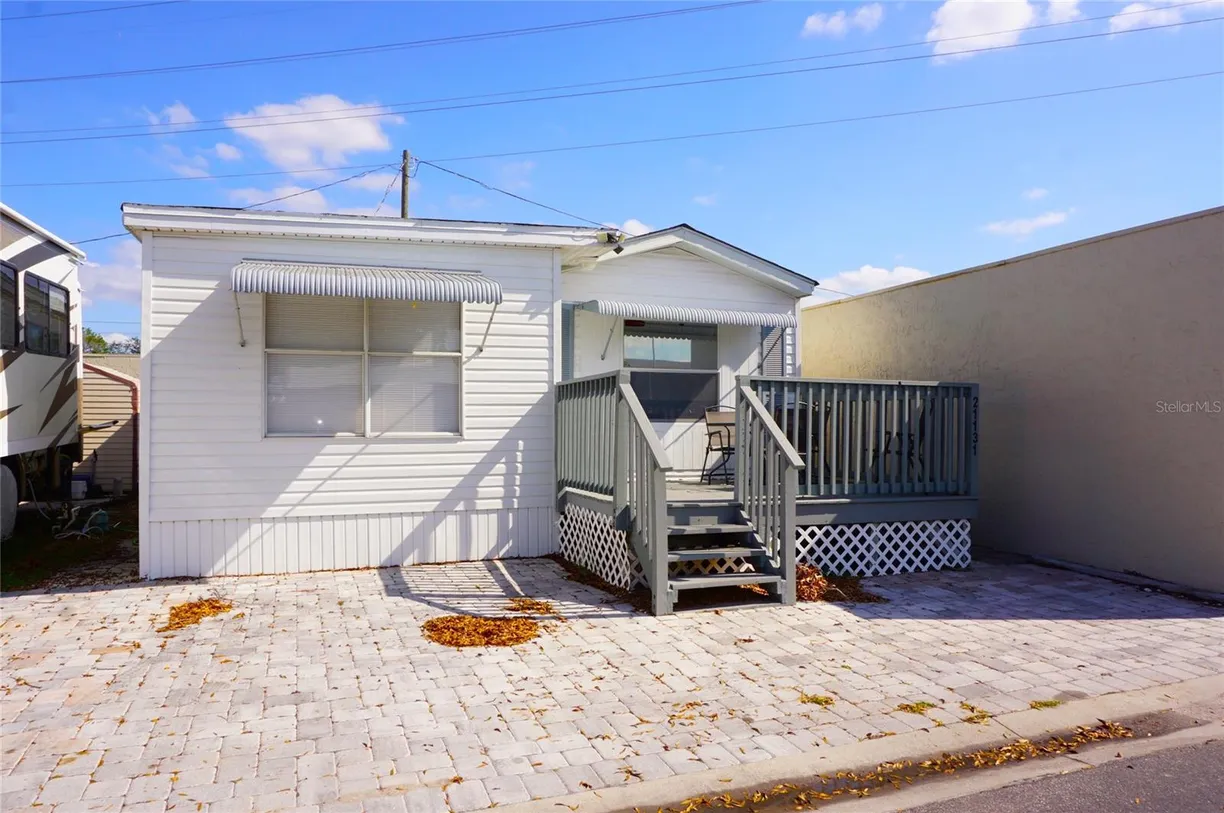 Sarasota/St. Petersburg Real Estate | View 21131 LAZY DAYS CIRCLE | 2 Beds, 2 Baths