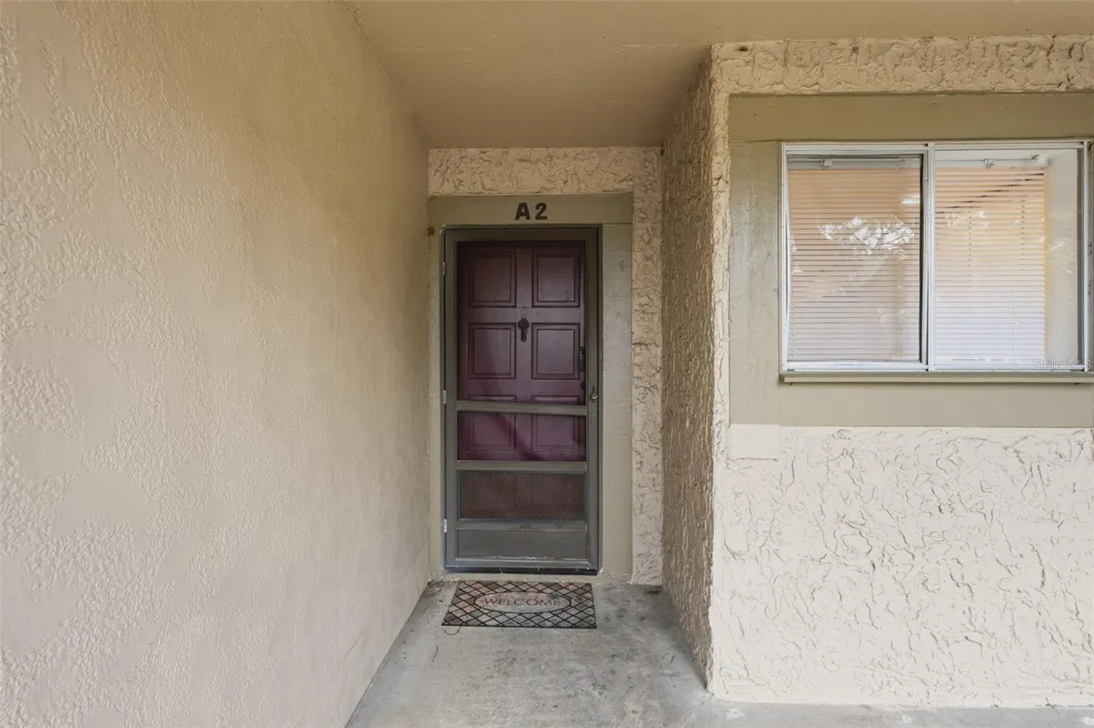 6340 NEWTOWN CIRCLE #40A2, TAMPA, FL 33615 Property for sale