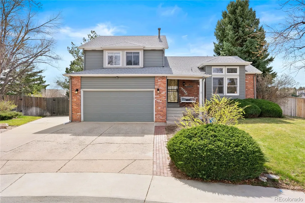 Denver Real Estate | View 10629 W Glasgow Avenue | 3 Beds, 2 Baths