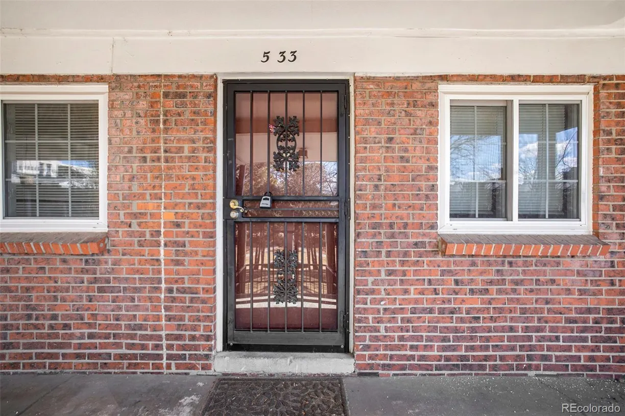 Denver Real Estate | View 6800 E Tennessee Avenue, 533 | 2 Beds, 1 Bath