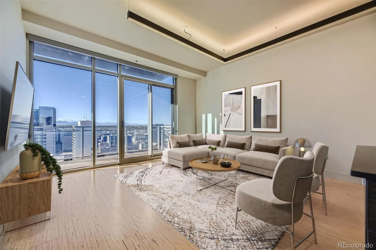 Denver Real Estate | View 2001 Lincoln Street, 2220-L | 1 Bed, 1 Bath