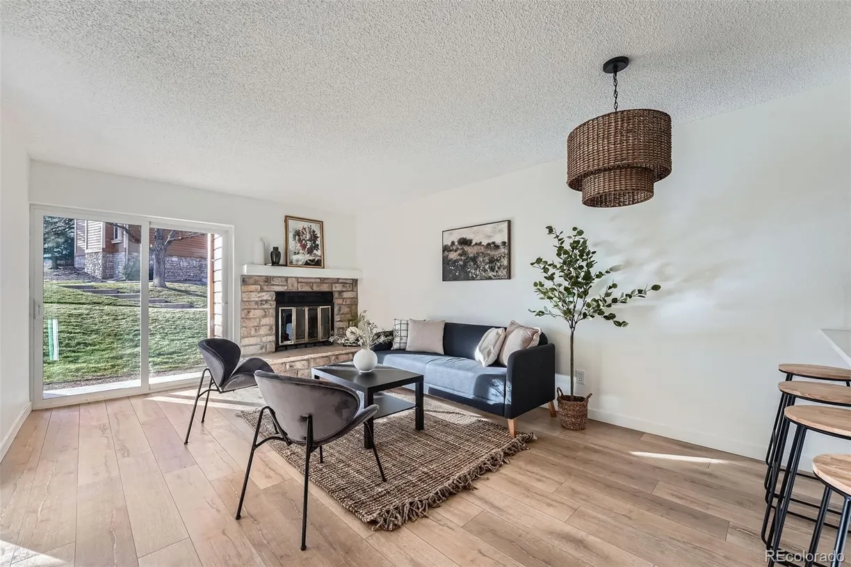 Denver Real Estate | View 4294 S Salida Way, 4 | 1 Bed, 1 Bath