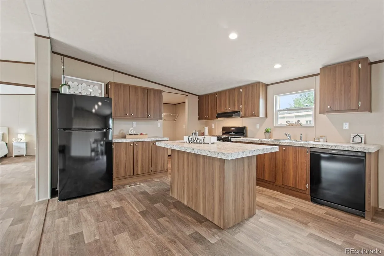Denver Real Estate | View 720 4th Street | Listing