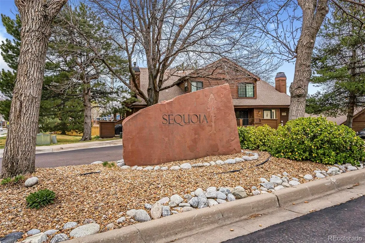 Denver Real Estate | View 8060 Holland Court, D | 2 Beds, 2 Baths