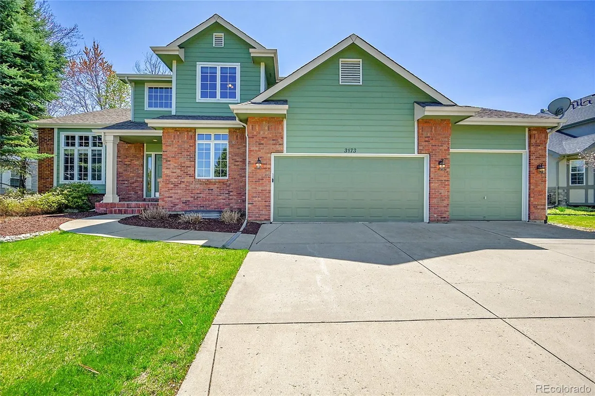 Denver Real Estate | View 3173 Kingfisher Court | 5 Beds, 4 Baths