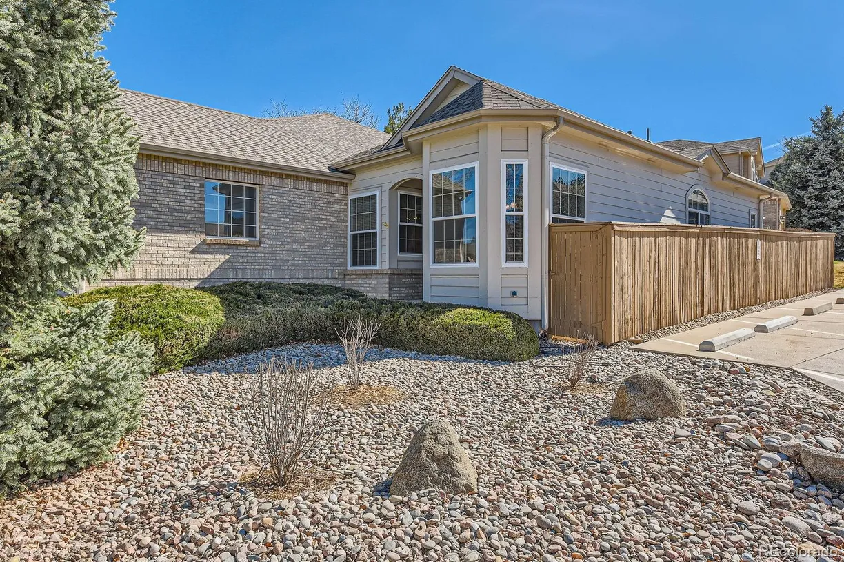 Denver Real Estate | View 71 Woodland Circle | Listing