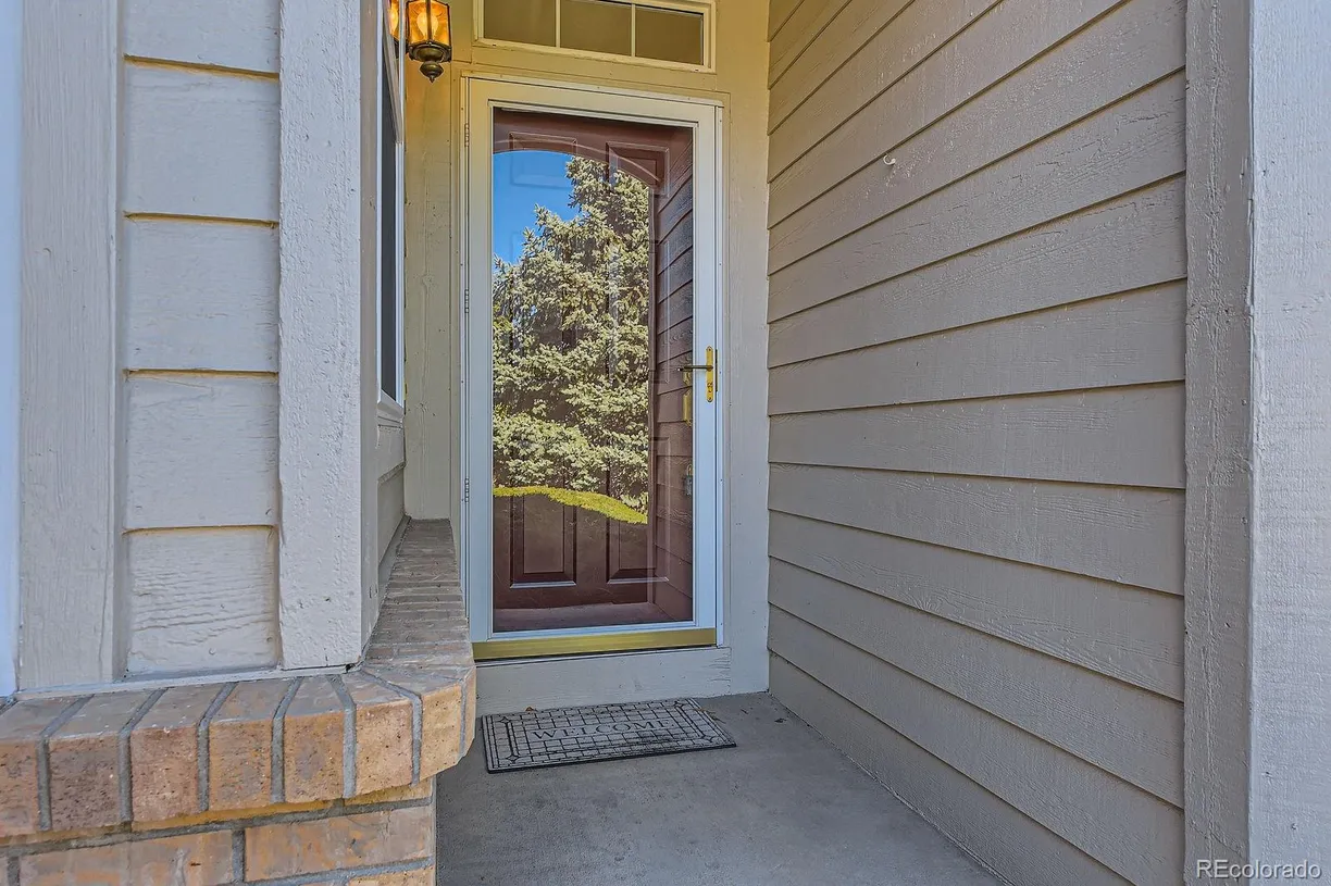 Denver Real Estate | View 71 Woodland Circle | Listing