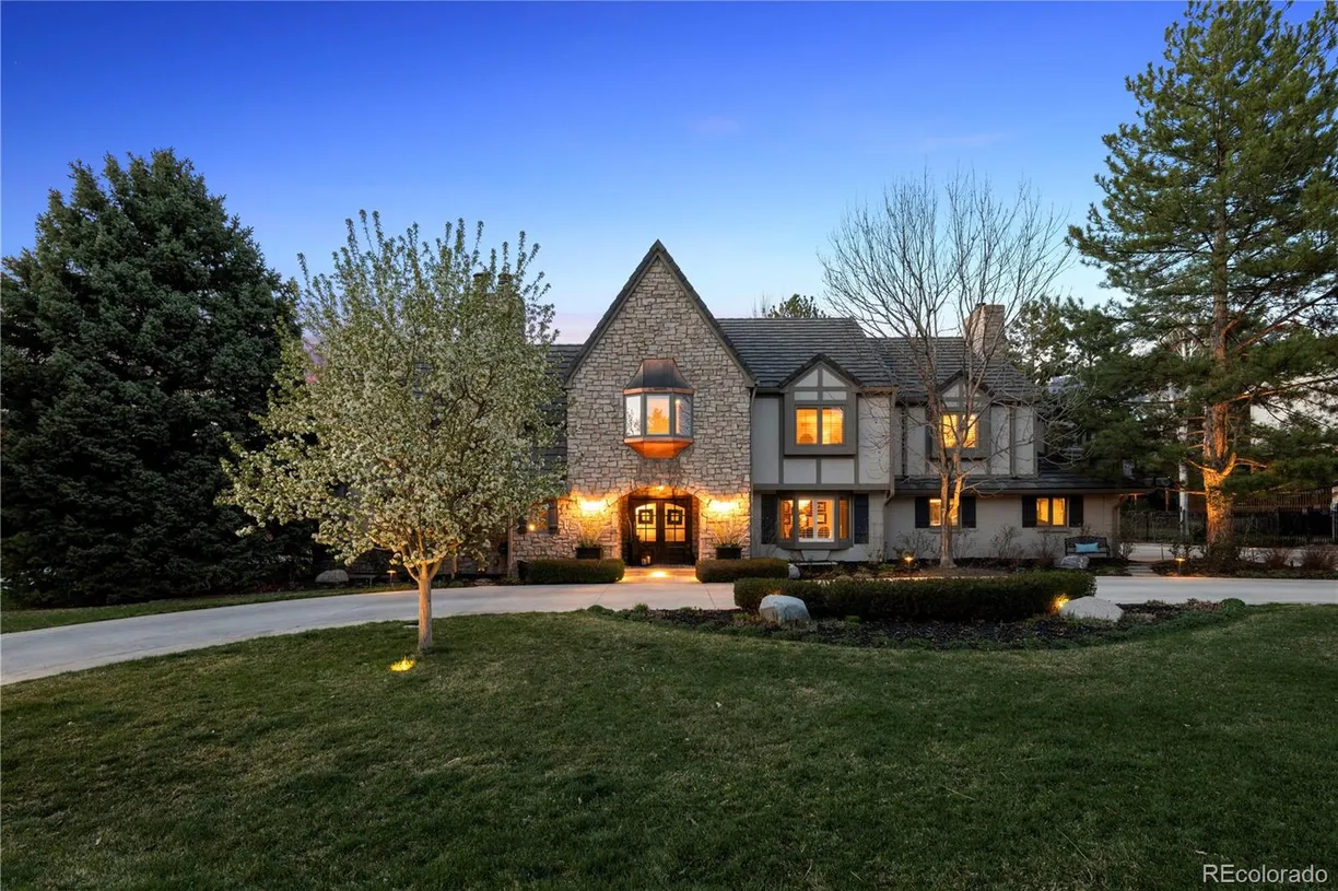 Denver Real Estate | View 6375 E Tufts Avenue | 5 Beds, 4 Baths