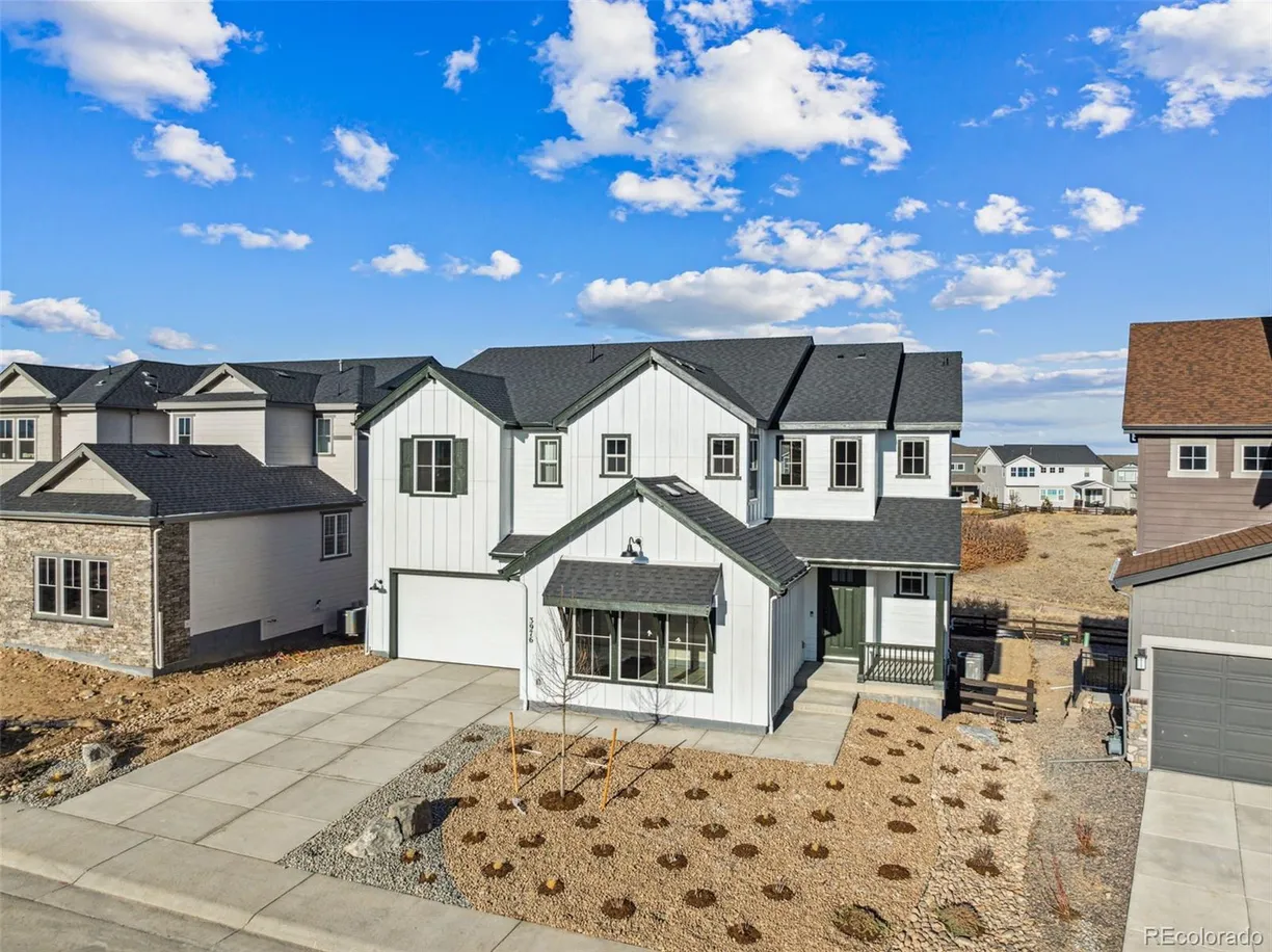 Denver Real Estate | View 3976 Breakcamp Court | 5 Beds, 4 Baths