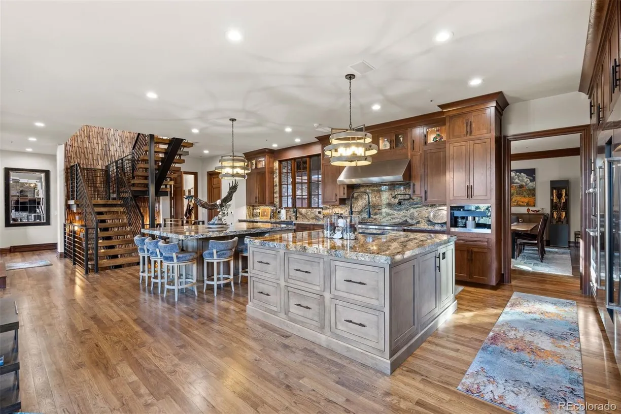 Denver Real Estate | View 77 Comstock Place | Listing