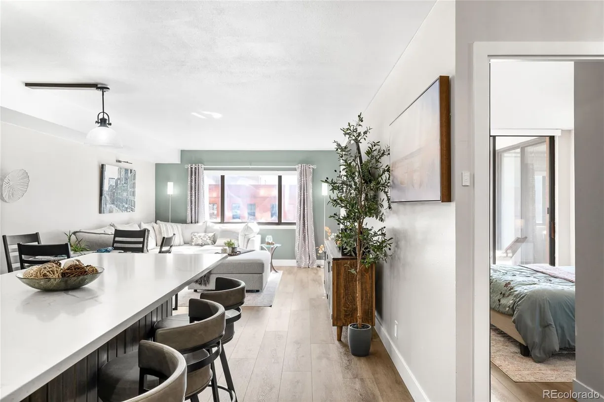 Denver Real Estate | View 1551 Larimer Street, 1405 | 2 Beds, 2 Baths
