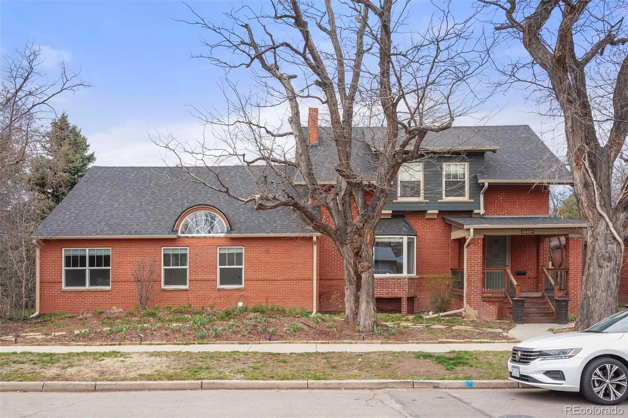 Denver Real Estate | View 841 Niagara Street | 5 Beds, 3 Baths