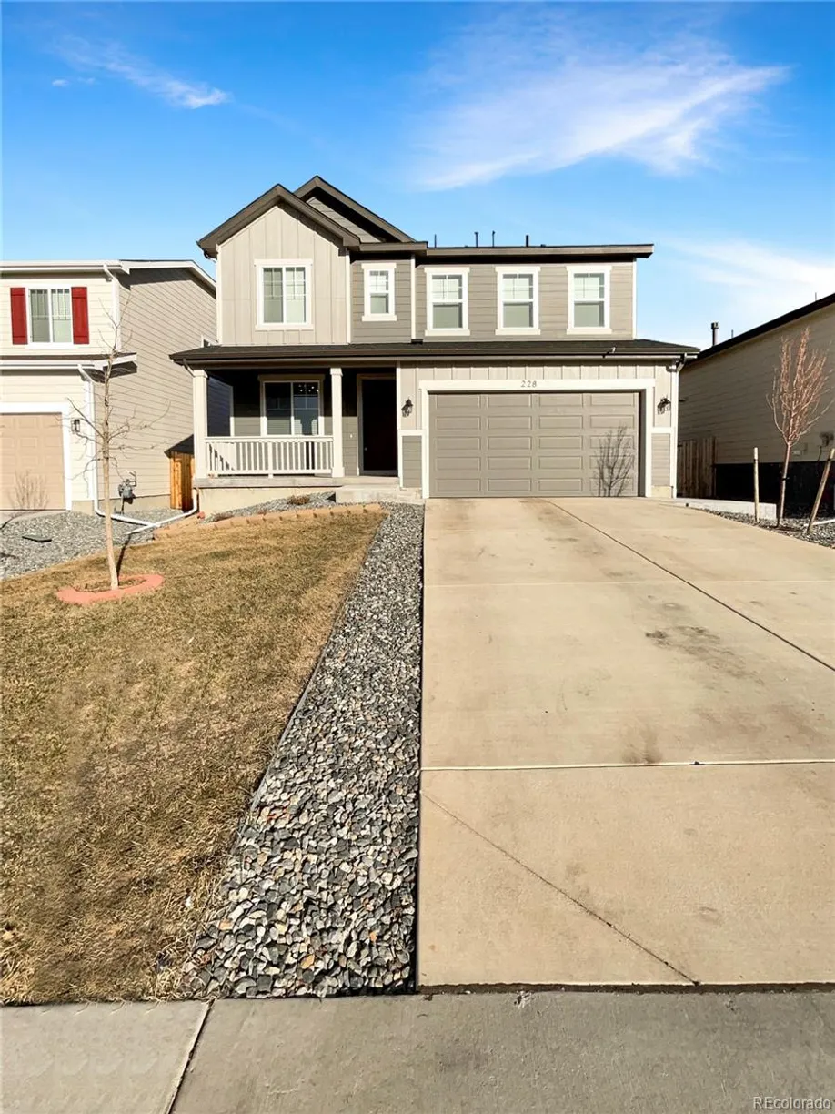Denver Real Estate | View 228 N Edge Cliff Street | 4 Beds, 2 Baths